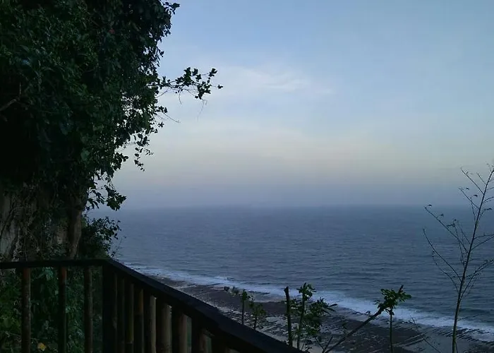 Lodge Nunggalan Hut Uluwatu