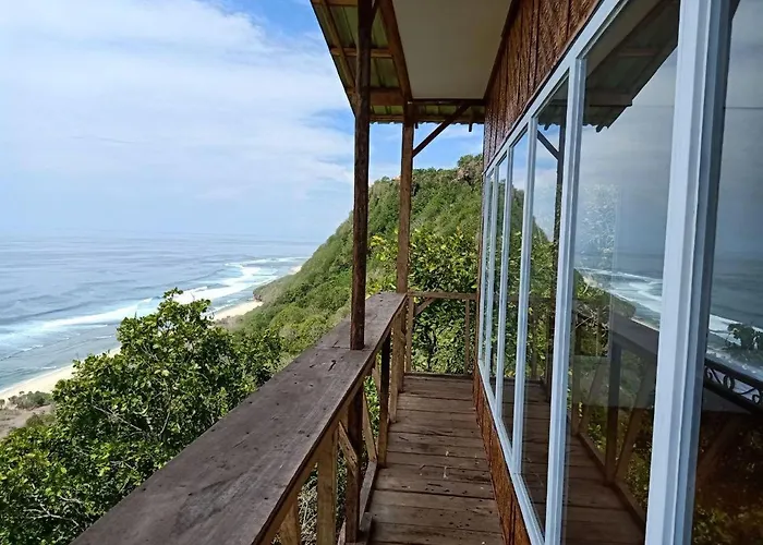 Nunggalan Hut Uluwatu